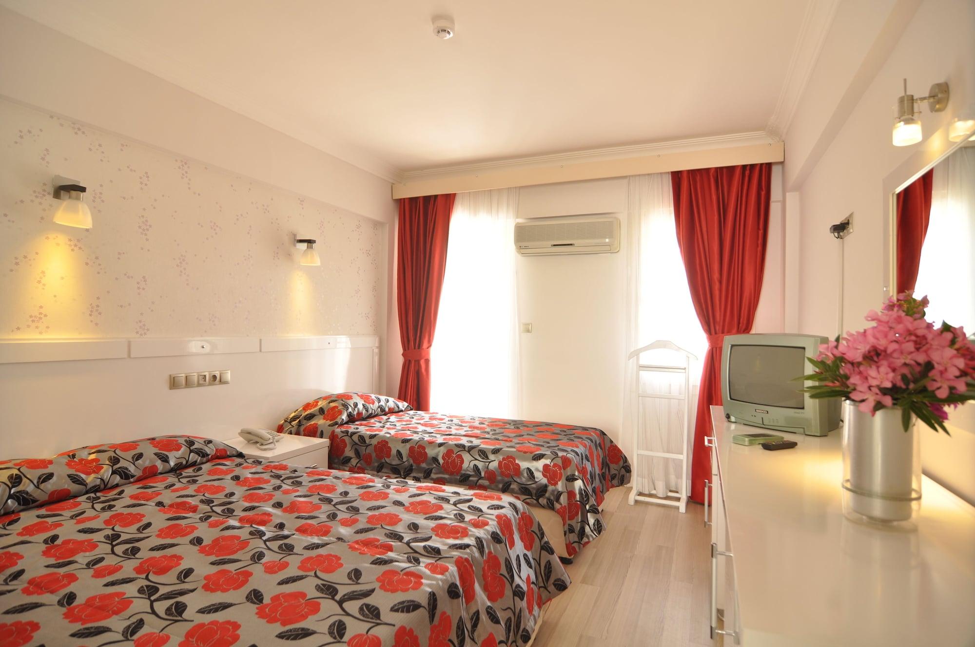 Delfi Hotel Spa & Wellness Center Bodrum Esterno foto