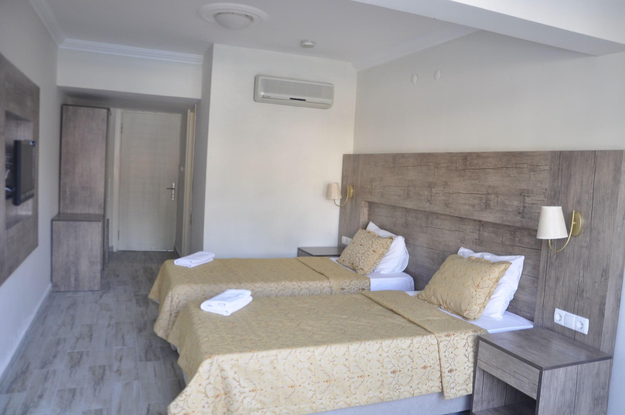 Delfi Hotel Spa & Wellness Center Bodrum Esterno foto