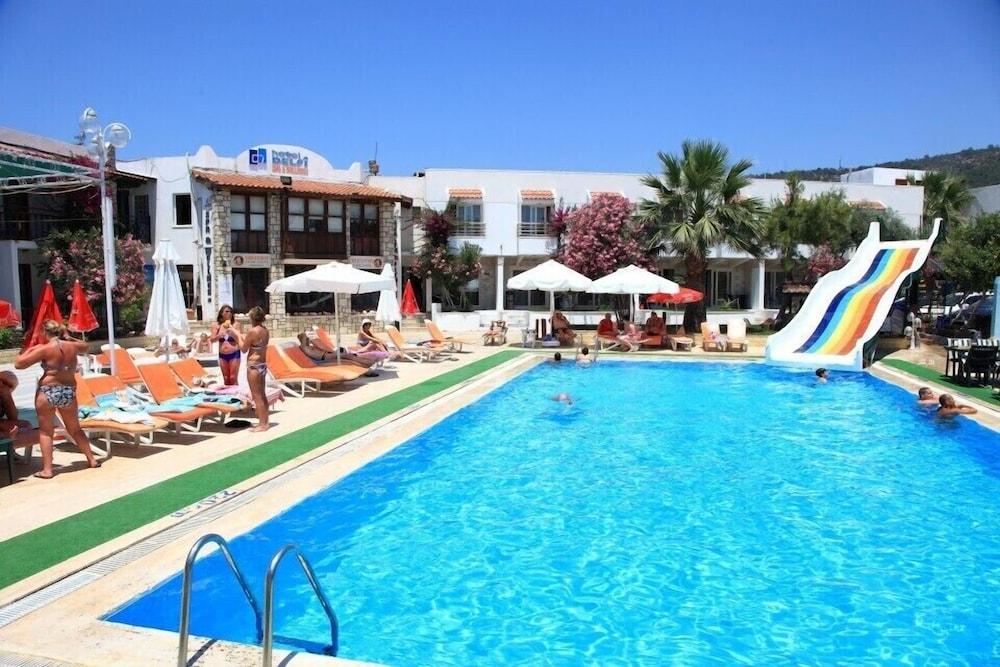 Delfi Hotel Spa & Wellness Center Bodrum Esterno foto