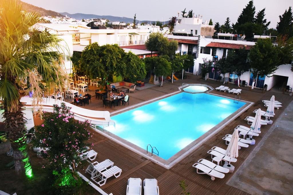 Delfi Hotel Spa & Wellness Center Bodrum Esterno foto