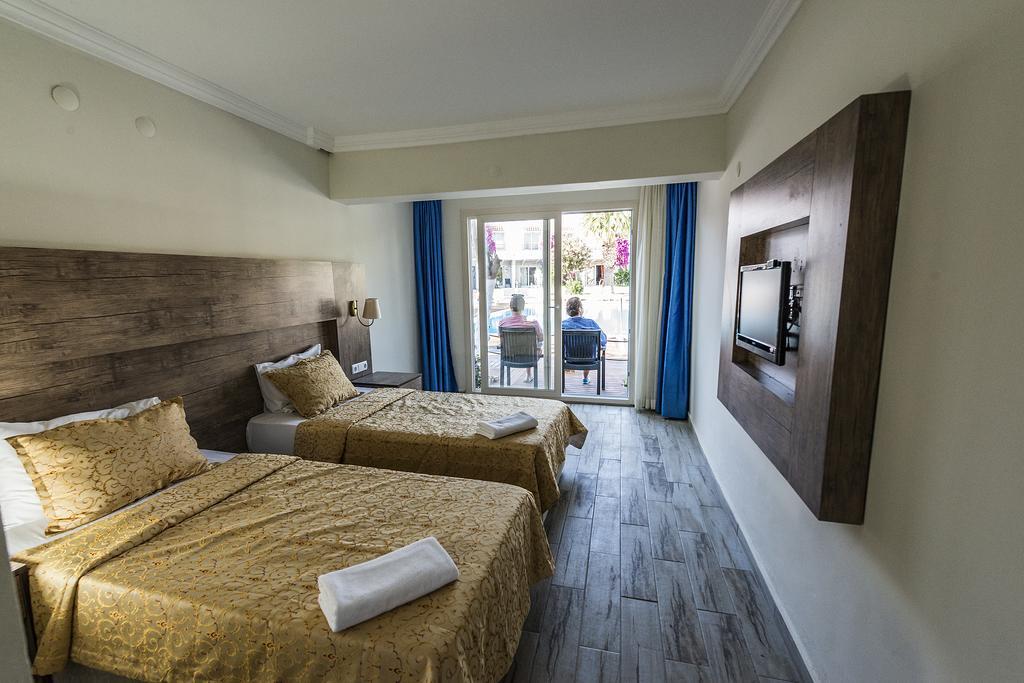 Delfi Hotel Spa & Wellness Center Bodrum Esterno foto